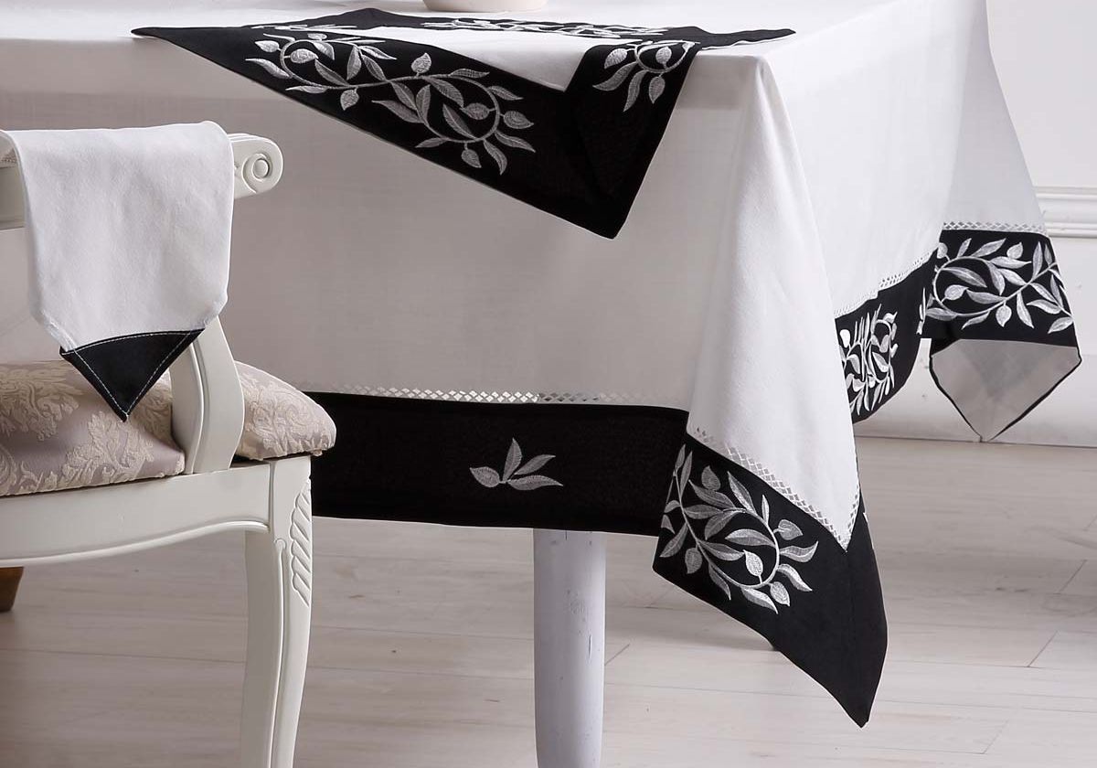The Tablecloth Renaissance: Why Unique Linens Are the Smartest Buy for Your Wholesale Business